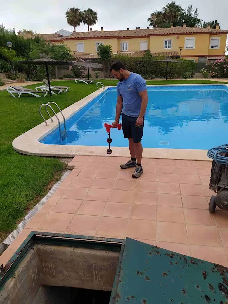 Aranda Mantenimientos, S.L. - Localización de fugas de agua en Alicante - Fontanero en Mutxamel - foto 2