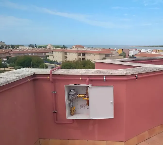 Novaret - Multiservicios · Gas · Fontanería