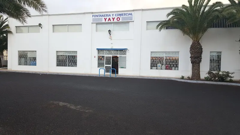 Fontanería y Comercial Yayo (Central) - Arrecife