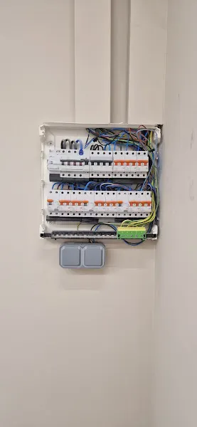 Instalaciones Ajl - Electricista en Barcelona - foto 2