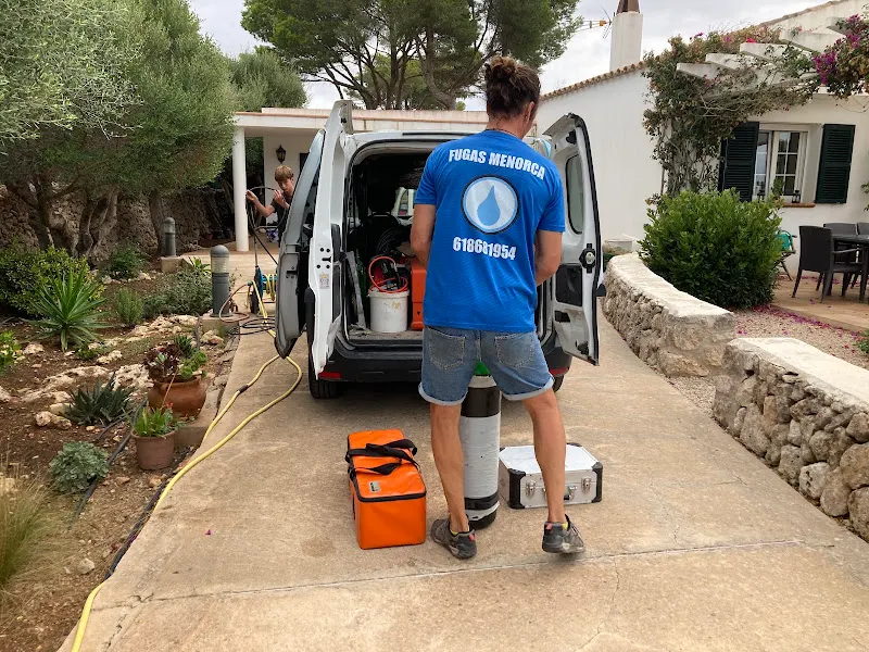 Fugas Menorca. Localización de Fugas de agua y Rehabilitación de tuberías sin obra en Menorca - Fontanero en Castell (Es) - foto 2