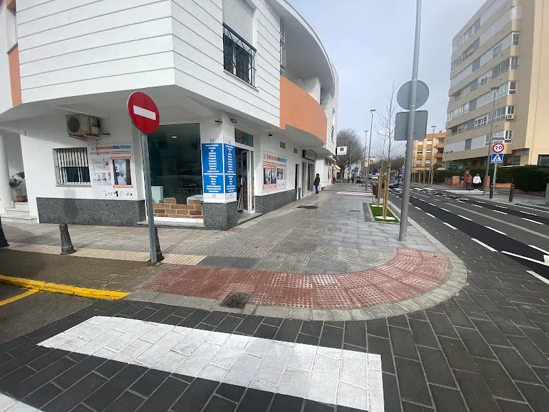 Construcciones Muñoz Marquez - Contratista general en Rota - foto 2