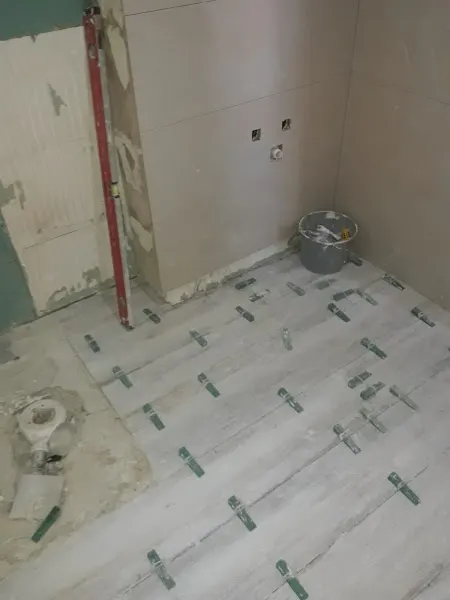 AZULEJOS FJ ROLDAN en Sevilla