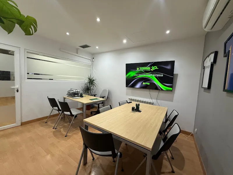 Tecnocasa agencia inmobiliaria