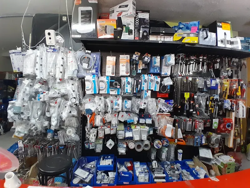 MATERIAL DE FONTANERIA CALEFACCION Y GAS - Añadir número de teléfono del sitio en Madrid - foto 2