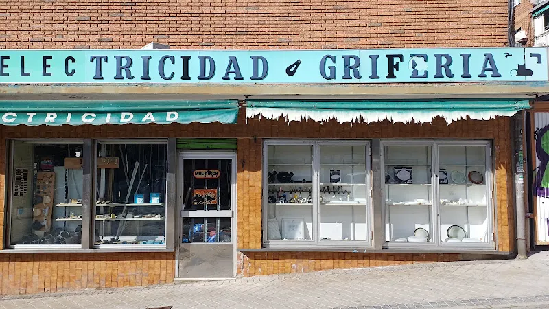Ferretería Gil - Ferretería en Madrid - foto 2