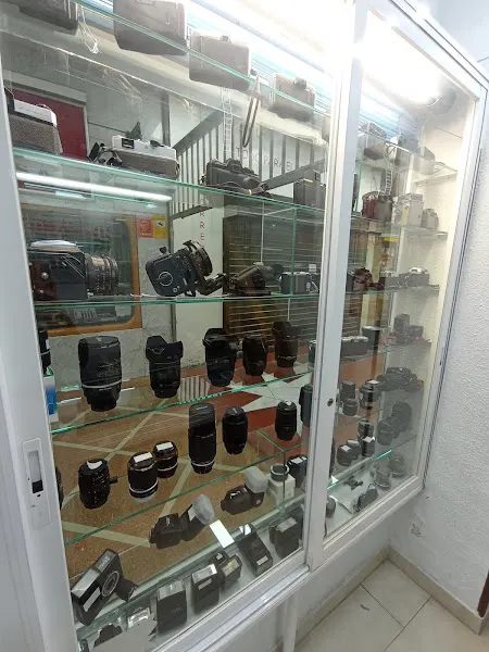 FOKUS REPARACIONES S.L. Reparación de cámaras fotográficas y objetivos en Madrid - Madrid