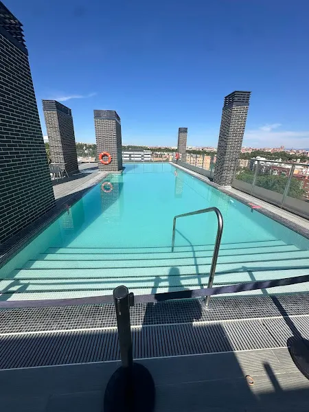Arlo Piscinas S.L